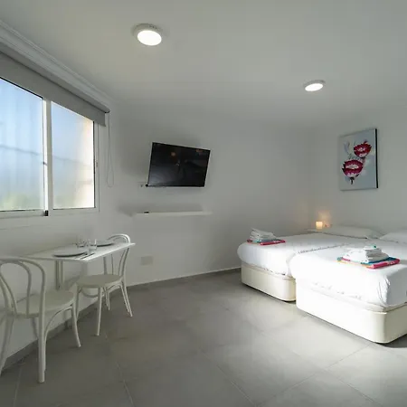 Aparthotel Casadelmar 23 Vacacionales Marbella